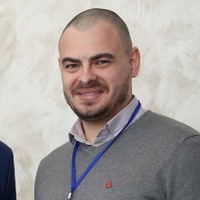 Евгений Макагонов