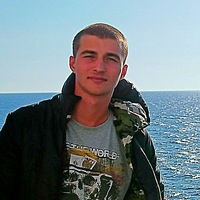 Женя Ростовских  ✞(◣_̯͡◢)✞