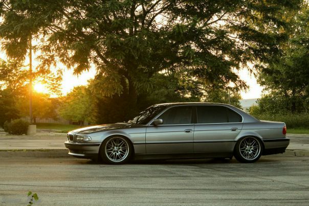 #BMW 7-Series (E38)
