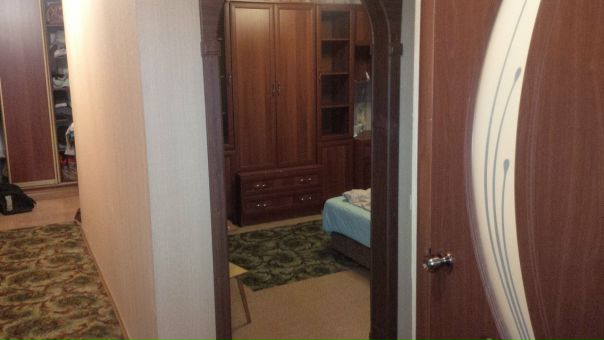 В двухкомнатной квартире сдается комната одному парню или девушке. Стоимость 16000р. (15000р. + к/у 1000р.) Комната с балконом, не проходная, но и не изолированная (можно будет повесить занавес для удобства). В соседней комнате живу я, моя девушка (25 и 19 лет) и стерилизованная кошка Соня (1 год). От МЦК Лихоборы 15 минут пешком. Адрес: ул. Генералы Рычагова, д.26. Без залога и комиссий.<br> Жбанов - фото Фото: В двухкомнатной квартире сдается комната одному парню или девушке. Стоимость 16000р. (15000р. + к/у 1000р.) Комната с балконом, не проходная, но и не изолированная (можно будет повесить занавес для удобства). В соседней комнате живу я, моя девушка (25 и 19 лет) и стерилизованная кошка Соня (1 год). От МЦК Лихоборы 15 минут пешком. Адрес: ул. Генералы Рычагова, д.26. Без залога и комиссий.<br> Жбанов