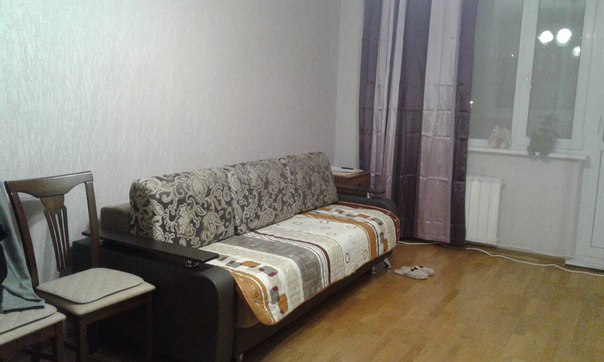 Добрый вечер! Ищу аккуратную, платежеспособную, спокойную соседку. С 2 марта освобождается прекрасная просторная, тёплая комната в 2-комнатной квартире. 19000+вода и интернет. Получается около 20000. Плюс залог 19000. Хозяева хорошие, если поговорить, думаю согласятся разбить залог на 2 месяца. Метро Красногвардейская/Зябликово. Важно для комфортного совместного проживания:- чистота на общей территории, всегда чистая кухня и вымытая посуда. <br>- я не против гостей. Ко мне также иногда приходят московские гости и приезжают иностранные, но все, конечно, в меру, не часто и не стесняя соседку)<br><br>P.s. Возможен заезд немного раньше. - фото Фото: Добрый вечер! Ищу аккуратную, платежеспособную, спокойную соседку. С 2 марта освобождается прекрасная просторная, тёплая комната в 2-комнатной квартире. 19000+вода и интернет. Получается около 20000. Плюс залог 19000. Хозяева хорошие, если поговорить, думаю согласятся разбить залог на 2 месяца. Метро Красногвардейская/Зябликово. Важно для комфортного совместного проживания:- чистота на общей территории, всегда чистая кухня и вымытая посуда. <br>- я не против гостей. Ко мне также иногда приходят московские гости и приезжают иностранные, но все, конечно, в меру, не часто и не стесняя соседку)<br><br>P.s. Возможен заезд немного раньше.