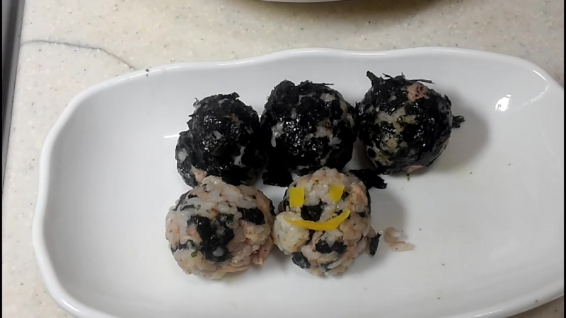 Чумок паб (주먹밥)