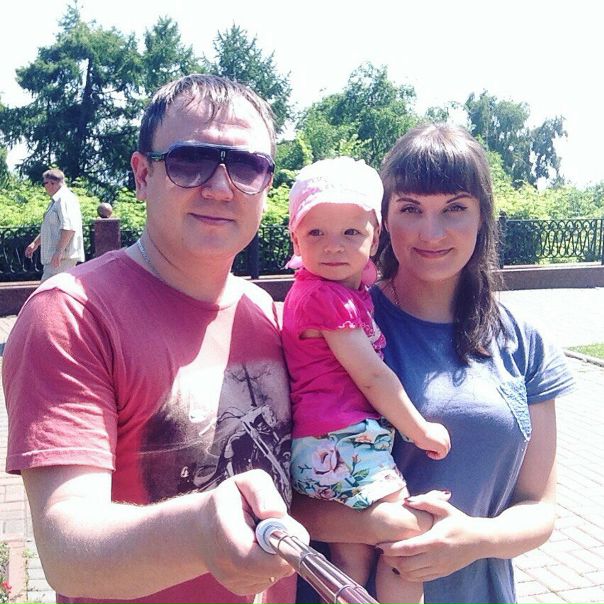 Здравствуйте! Молодая семья (граждане РФ) с 1,5 годовалым ребёнком и воспитанной стерилизованной кошечкой снимет на длительный срок 1 ком. кв. в доступности от метро транспортом не более 15 минут! В приоритете Головинский р-н, также рассмотрим такие варианты как метро Сокол, Аэропорт, Динамо, Петров-Разумов. Можете предложить свои, главное в пределах Москвы, не бабушкины варианты, с балконом. <br>Любим чистоту, порядок, уют, без в/п! <br>Своевременная оплата-разумеется! Бюджет до 26000, без комиссий. Ждем вас, пишите в лс.<br> Таскинова - фото Фото: Здравствуйте! Молодая семья (граждане РФ) с 1,5 годовалым ребёнком и воспитанной стерилизованной кошечкой снимет на длительный срок 1 ком. кв. в доступности от метро транспортом не более 15 минут! В приоритете Головинский р-н, также рассмотрим такие варианты как метро Сокол, Аэропорт, Динамо, Петров-Разумов. Можете предложить свои, главное в пределах Москвы, не бабушкины варианты, с балконом. <br>Любим чистоту, порядок, уют, без в/п! <br>Своевременная оплата-разумеется! Бюджет до 26000, без комиссий. Ждем вас, пишите в лс.<br> Таскинова
