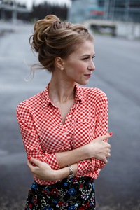 Лена Леонтьева