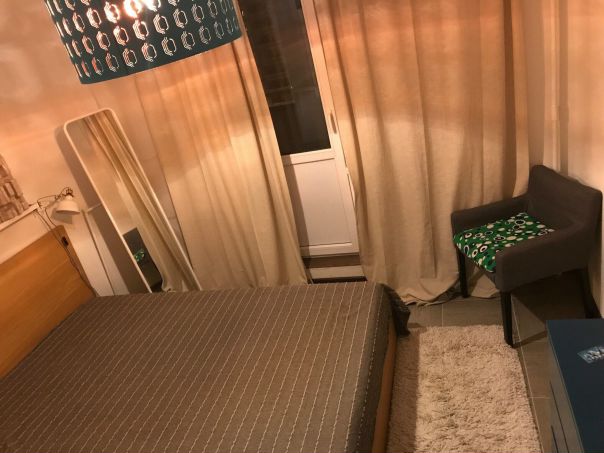 Сдаётся комната в двухкомнатной квартире на 8 этаже 13 этажного дома, для девушки. Метро Перово (15минпешком). <br>Из соседей 1 м.ч. 30 лет. <br>Подробности в лс. - фото Фото: Сдаётся комната в двухкомнатной квартире на 8 этаже 13 этажного дома, для девушки. Метро Перово (15минпешком). <br>Из соседей 1 м.ч. 30 лет. <br>Подробности в лс.