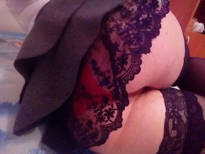 Hot petite slut facialized for her effort