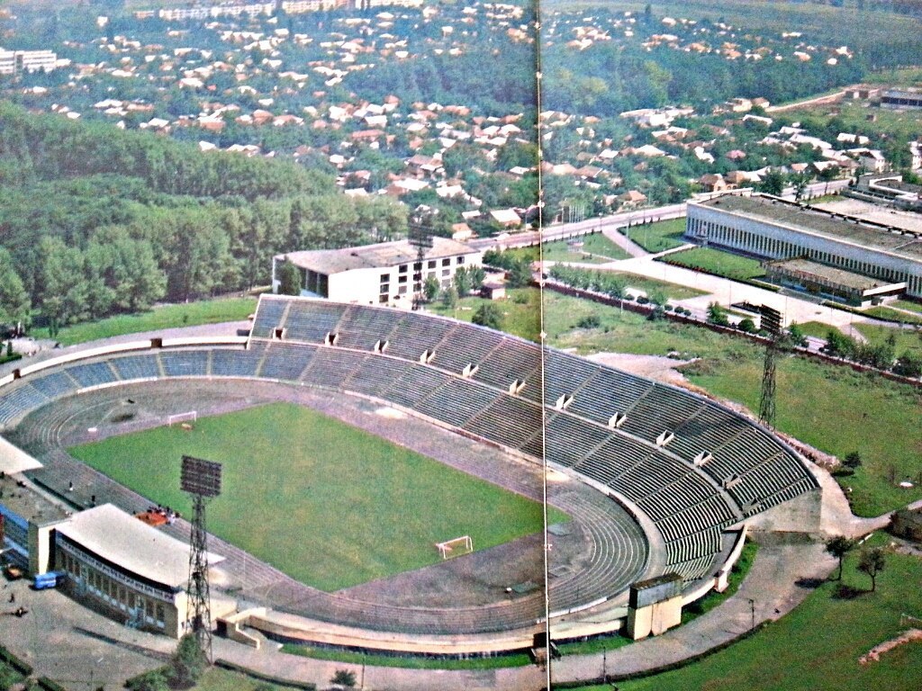 Стадионы, которые мы не увидим. Что могли построить во Владикавказе ...