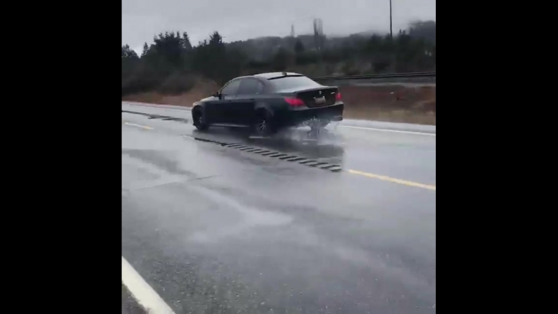 BMW M5 E60 SOUNG