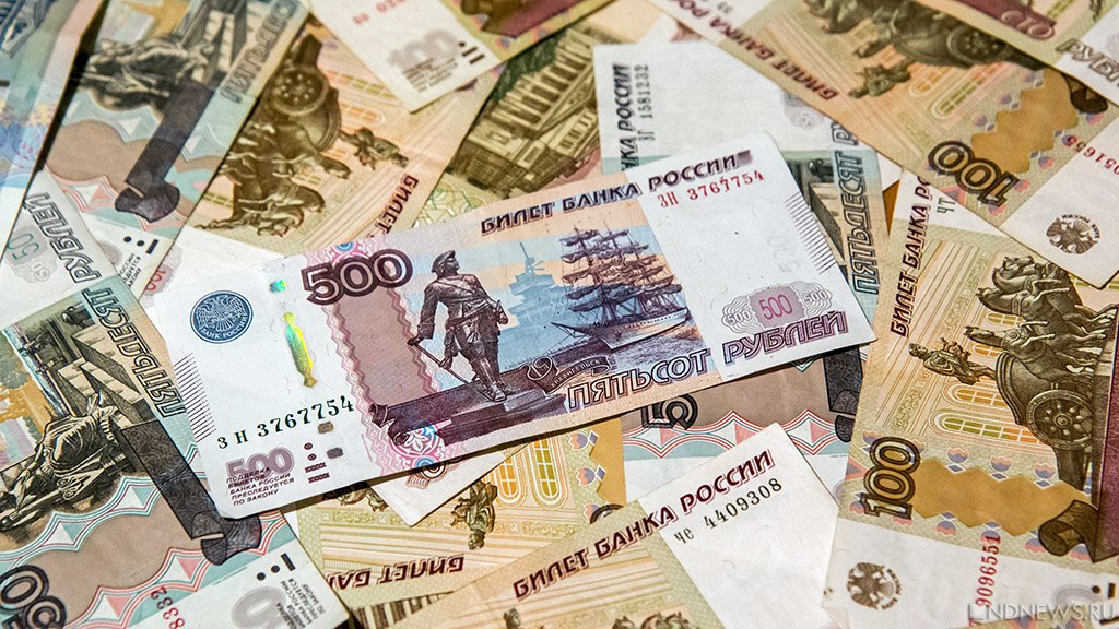 В Зеленчукском районе более 100 человек получили финансовую помощь