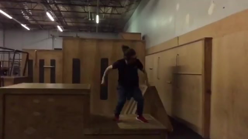 PKFR TV | @higgz_boson