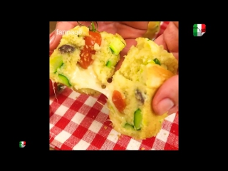 Muffin salati con formaggio e verdure_ Соленые маффины с сыром и овощами