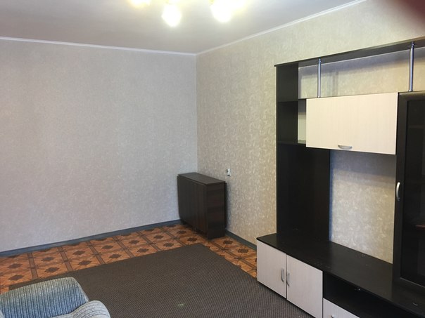 Сдается 1к квартира по адресу: г .Сертолово мкр. Черная Речка 16. <br>Квартира в отличном состоянии. <br>Есть все необходимое: стиральная машина, холодильник, телевизор, мебель. <br>Развитая инфраструктура: школа, д/сады, магазины и др. объекты социального назначения. <br>Рядом с домом много парковочных мест. Чистый ухоженный подъезд. Все соседи доброжелательные люди. <br>Тихий и спокойный район. <br>Площадь комнаты: 16,3кв метров. Кухни - 7кв метров <br>1 этаж в 5-ом доме <br>Стоимость арендной платы 12000 +к/у <br>Писать в ЛС либо по тел: 89817845356 - фото Фото: Сдается 1к квартира по адресу: г .Сертолово мкр. Черная Речка 16. <br>Квартира в отличном состоянии. <br>Есть все необходимое: стиральная машина, холодильник, телевизор, мебель. <br>Развитая инфраструктура: школа, д/сады, магазины и др. объекты социального назначения. <br>Рядом с домом много парковочных мест. Чистый ухоженный подъезд. Все соседи доброжелательные люди. <br>Тихий и спокойный район. <br>Площадь комнаты: 16,3кв метров. Кухни - 7кв метров <br>1 этаж в 5-ом доме <br>Стоимость арендной платы 12000 +к/у <br>Писать в ЛС либо по тел: 89817845356
