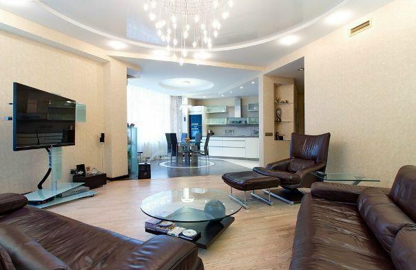 Фото: Ул. Куйбышева 26 корпус 2<br>Предлагается к продаже комфортная и очень уютная трехсторонняя квартира расположенная в элитном ЖК «Дом на Куйбышева». <br><br>Элитный жилой комплекс находится в одном из красивейших уголков Петроградской стороны, в непосредственной близости Петропавловской крепости, Александровского парка. <br>В 10 мин., пешей доступности ст.метро