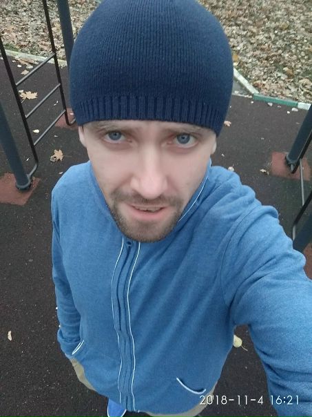 Сниму комнату или подселюсь (койко место) на длительный срок, в районе Бирюлево западное или близлежащих районах. Порядочность и оплату гарантирую. Рассмотрю варианты. <br>О себе: русский, 36 лет, инженер-теплотехник, занимаюсь спортом, не пью, не шумлю. <br>Звоните или пишите вотсап 89265415745 Игорь<br> Лободин - фото Фото: Сниму комнату или подселюсь (койко место) на длительный срок, в районе Бирюлево западное или близлежащих районах. Порядочность и оплату гарантирую. Рассмотрю варианты. <br>О себе: русский, 36 лет, инженер-теплотехник, занимаюсь спортом, не пью, не шумлю. <br>Звоните или пишите вотсап 89265415745 Игорь<br> Лободин