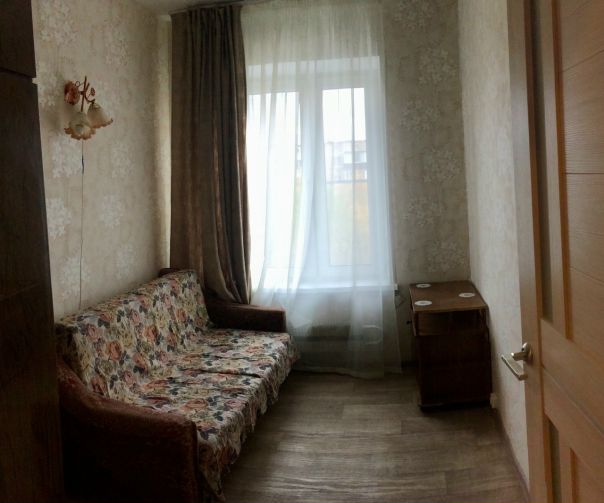 Срочно!!! Сдается изолированная комната в двухкомнатной квартире. 15000 рублей в месяц (плюс коммунальные платежи делим пополам) .Чистая, ухоженная квартира, недавно был сделан ремонт. 5 минут от метро Царицыно, рядом два парка, магазины. Соседка-тихая и спокойная девушка В квартире все для проживания имеется. В комнате диван двуспальный, тумба, шкаф. Сдадим порядочной, чистоплотной девушке или молодому человеку. <br>По всем вопросам пишите в личку.<br><br> Иванова - фото Фото: Срочно!!! Сдается изолированная комната в двухкомнатной квартире. 15000 рублей в месяц (плюс коммунальные платежи делим пополам) .Чистая, ухоженная квартира, недавно был сделан ремонт. 5 минут от метро Царицыно, рядом два парка, магазины. Соседка-тихая и спокойная девушка В квартире все для проживания имеется. В комнате диван двуспальный, тумба, шкаф. Сдадим порядочной, чистоплотной девушке или молодому человеку. <br>По всем вопросам пишите в личку.<br><br> Иванова