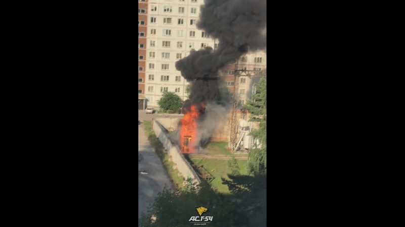 Подстанция горит на Шлюзах