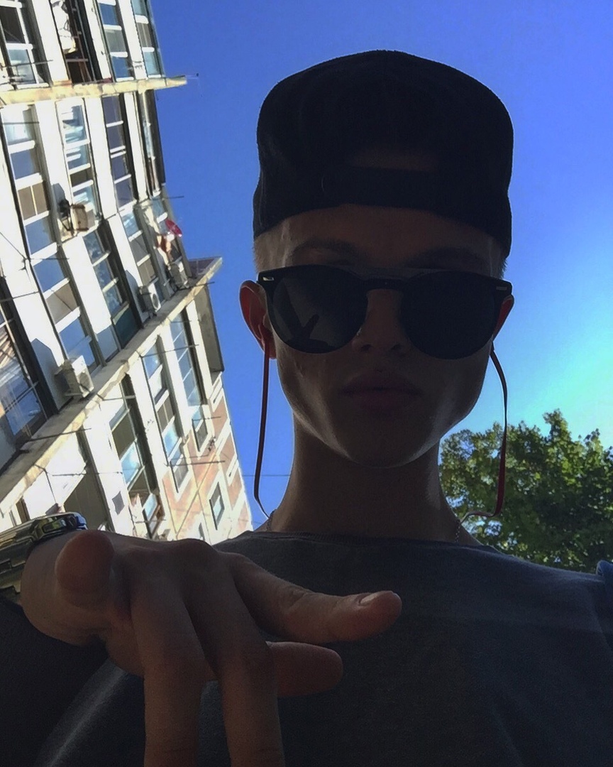 Денис Кузнецов