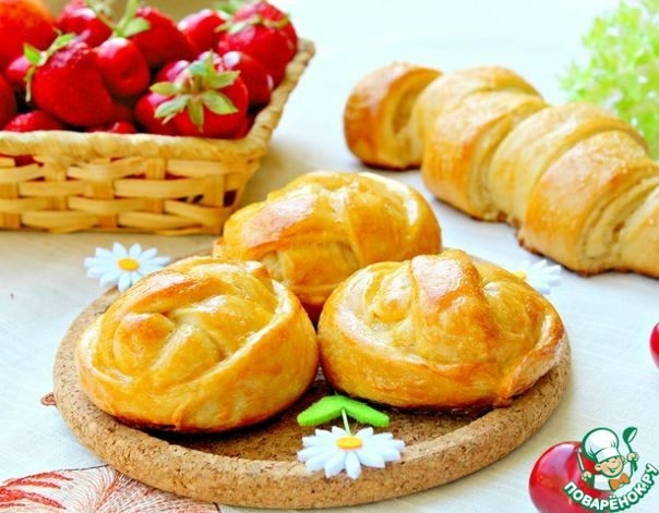 Булочки с карамельными яблоками
