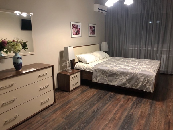 Войковская, Зои и Александра Космодемьянских, 4 к2 <br> Аренда 45.000 рублей <br> 89265170930 , Больше квартир у меня на странице ( стене вконтакте ) <br> Симпатичная евродвушка с просторной гостиной. Велюровый диван, журнальный столик, телевизор. Большой обеденный стол, кухонный гарнитур оборудован всей техникой. Дополнительная подсветка на потолке и верхних фасадах гарнитура. <br>Спальня с комплектом мебели, кондиционер, комод и шкаф освобождены под ваши вещи. <br> Санузел совмещённый, с ванной. <br> Критерии по жильцам: приветствуются семейные пары, можно с детьми. Своевременная оплата аренды обязательна. - фото Фото: Войковская, Зои и Александра Космодемьянских, 4 к2 <br> Аренда 45.000 рублей <br> 89265170930 , Больше квартир у меня на странице ( стене вконтакте ) <br> Симпатичная евродвушка с просторной гостиной. Велюровый диван, журнальный столик, телевизор. Большой обеденный стол, кухонный гарнитур оборудован всей техникой. Дополнительная подсветка на потолке и верхних фасадах гарнитура. <br>Спальня с комплектом мебели, кондиционер, комод и шкаф освобождены под ваши вещи. <br> Санузел совмещённый, с ванной. <br> Критерии по жильцам: приветствуются семейные пары, можно с детьми. Своевременная оплата аренды обязательна.
