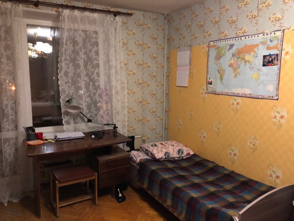 Срочно! Ищем соседку. Метро Пражская <br>Ищем соседку (20-27 лет) в уютную и чистую двухкомнатную квартиру. В квартире проживает 3 девушки, ищем 4, по двое в комнате). Живем дружно, уважаем личное пространство и соблюдаем чистоту. В квартире есть все необходимое. До метро Пражская 10 минут пешком, рядом магазины ВкусВилл, EUROSPAR, Билла, Пятерочка. Рядом пруды, живописная аллея, битцевский лесопарк. <br>По условиям: ежемесячная оплата 11 000 руб. (включая расходы на коммунальные услуги), залог 11 000. <br>Все вопросы в личку, фото по запросу.<br><br> Иванова - фото Фото: Срочно! Ищем соседку. Метро Пражская <br>Ищем соседку (20-27 лет) в уютную и чистую двухкомнатную квартиру. В квартире проживает 3 девушки, ищем 4, по двое в комнате). Живем дружно, уважаем личное пространство и соблюдаем чистоту. В квартире есть все необходимое. До метро Пражская 10 минут пешком, рядом магазины ВкусВилл, EUROSPAR, Билла, Пятерочка. Рядом пруды, живописная аллея, битцевский лесопарк. <br>По условиям: ежемесячная оплата 11 000 руб. (включая расходы на коммунальные услуги), залог 11 000. <br>Все вопросы в личку, фото по запросу.<br><br> Иванова