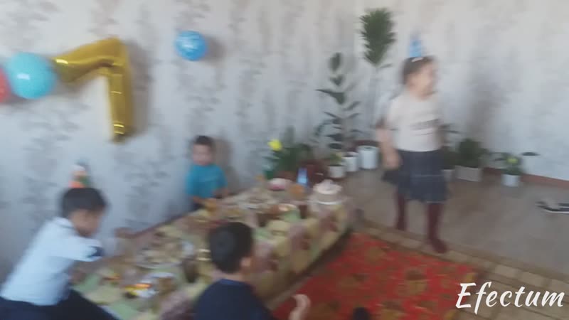 Ернұр жеті жас