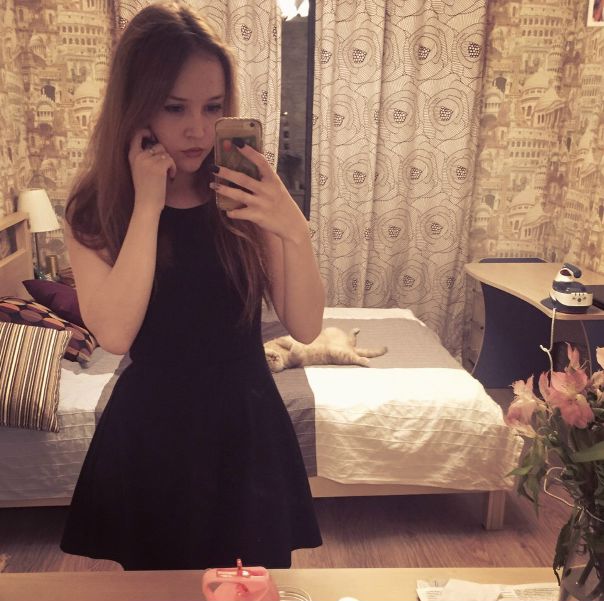 Всем привет! <br>Сниму комнату в двушке или трёшке, метро не принципиально важно, главное - пешая доступность (до 15мин)<br>В соседях хочется видеть адекватную девушку (девушек), которые ценят личное пространство<br>Самое главное правило - без тусовок/друзей/гостей. Сама много работаю и домой хочется приходить и отдыхать, наслаждаясь долгожданной тишиной . Ищу такую же соседку :)<br>Желательно до 17к<br>К животным отношусь положительно, сама буду жить одна. Без в/п<br>Заселиться готова 1 декабря <br> Лис - фото Фото: Всем привет! <br>Сниму комнату в двушке или трёшке, метро не принципиально важно, главное - пешая доступность (до 15мин)<br>В соседях хочется видеть адекватную девушку (девушек), которые ценят личное пространство<br>Самое главное правило - без тусовок/друзей/гостей. Сама много работаю и домой хочется приходить и отдыхать, наслаждаясь долгожданной тишиной . Ищу такую же соседку :)<br>Желательно до 17к<br>К животным отношусь положительно, сама буду жить одна. Без в/п<br>Заселиться готова 1 декабря <br> Лис