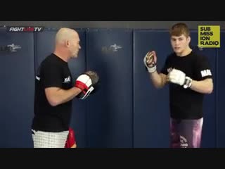 Effective 6-HIT striking combo - by UFC Lightweight Jake Matthews