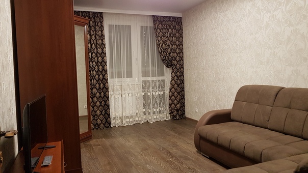 Сдам двухкомнатную квартиру (67м) с новым качественным ремонтом. Сдается впервые, очень чисто и уютно. Сдам порядочным платежеспособным людям. Есть вся необходимая бытовая техника: большой холодильник, стиральная машина, духовой шкаф, варочная панель, вытяжка, кондиционер, телевизоры. Шаговая доступность до м.Новокосино (20 мин), регулярно ходят автобусы. Также в шаговой доступности станция электрички Горьковского направления. Развитый район, рядом есть вся необходимая инфраструктура: парк, фитнес-клуб, магазины, салоны, аптеки, ТРЦ Реутов Парк. Стоимость аренды 50 000 тр,+ такой же залог. Коммунальные платежи включены в аренду кроме счетчиков. <br>Агентам просьба не беспокоить. - фото Фото: Сдам двухкомнатную квартиру (67м) с новым качественным ремонтом. Сдается впервые, очень чисто и уютно. Сдам порядочным платежеспособным людям. Есть вся необходимая бытовая техника: большой холодильник, стиральная машина, духовой шкаф, варочная панель, вытяжка, кондиционер, телевизоры. Шаговая доступность до м.Новокосино (20 мин), регулярно ходят автобусы. Также в шаговой доступности станция электрички Горьковского направления. Развитый район, рядом есть вся необходимая инфраструктура: парк, фитнес-клуб, магазины, салоны, аптеки, ТРЦ Реутов Парк. Стоимость аренды 50 000 тр,+ такой же залог. Коммунальные платежи включены в аренду кроме счетчиков. <br>Агентам просьба не беспокоить.