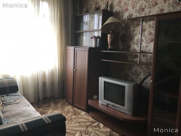 Сдается комната в трёхкомнатной квартире за 16 000. Проживает хозяйка с семьёй. Рассматривается один человек. Желательно мужчина. Граждане РФ.<br>Без комиссии!<br>Подробнее на - фото Фото: Сдается комната в трёхкомнатной квартире за 16 000. Проживает хозяйка с семьёй. Рассматривается один человек. Желательно мужчина. Граждане РФ.<br>Без комиссии!<br>Подробнее на