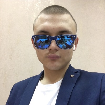 Гриша Николаев
