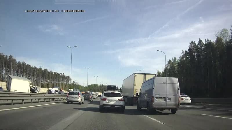 17 часов..КАД...съезд Янино...