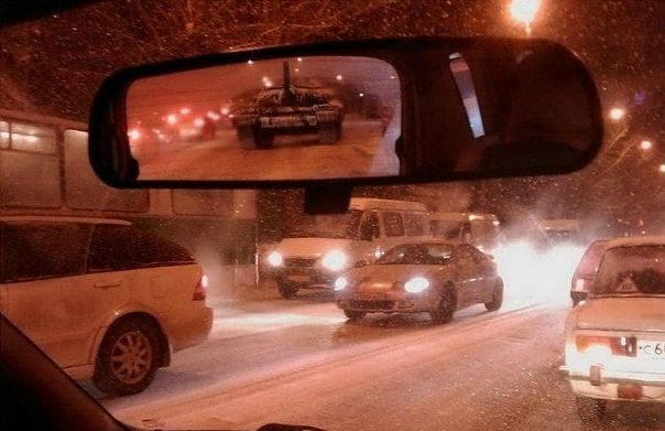 Стоит уступить дорогу 
