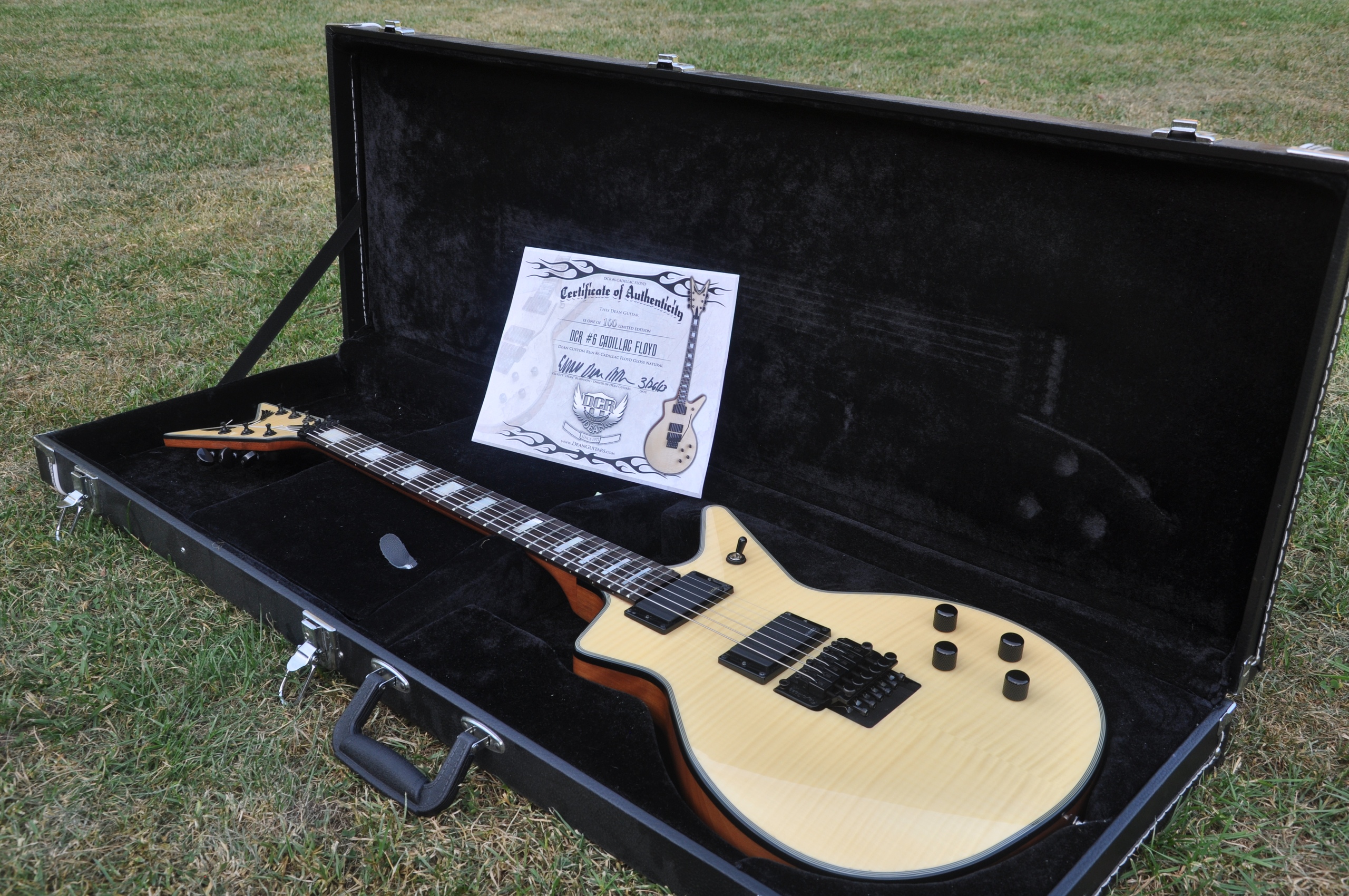 Dean cadillac bass