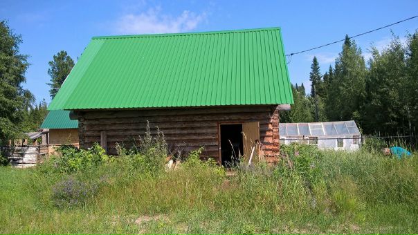 Продам дачу, г.Ханты - Мансийск. На участке 9 соток есть дом из кругляка 4*6. Второй этаж не достроен. Свет. Емкость под воду 6 кубов, емкость из листа железа сваренная. Скважина рядом. Туалет. Остатки гравия и арматуры. <br>Есть возможность обмена на квартиру в Тюмени. 1 500 000.<br>Елена 8-902-819-13-45 - фото Фото: Продам дачу, г.Ханты - Мансийск. На участке 9 соток есть дом из кругляка 4*6. Второй этаж не достроен. Свет. Емкость под воду 6 кубов, емкость из листа железа сваренная. Скважина рядом. Туалет. Остатки гравия и арматуры. <br>Есть возможность обмена на квартиру в Тюмени. 1 500 000.<br>Елена 8-902-819-13-45
