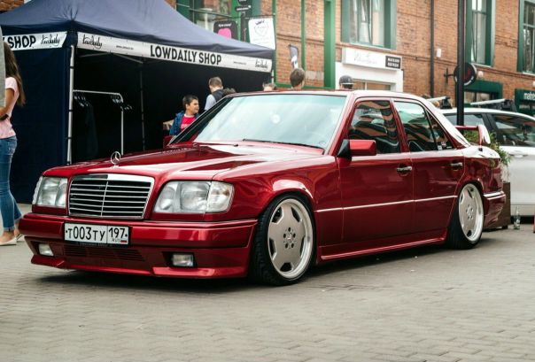 Mercedes-Benz W124 