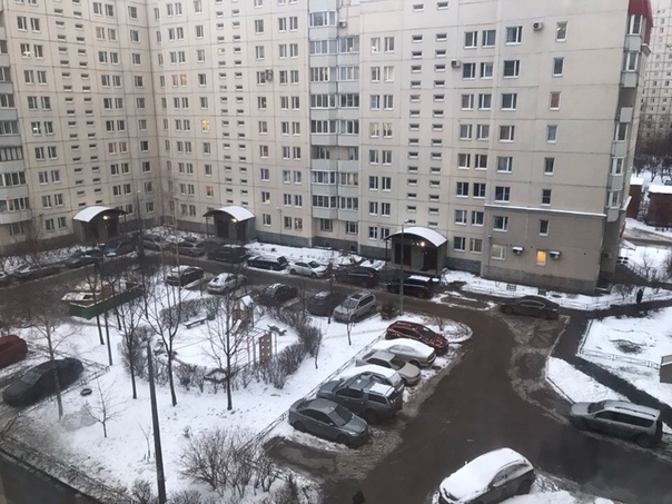 Без КОМИССИИ. <br>Сдается замечательная комната(26,5 кв метров) в 2-ух комнатной квартире по адресу: улица Хошимина дом 9 ( 5 мин пешком до метро Проспект Просвещения) <br>Соседи: одна девушка. <br>В квартире есть все необходимое: холодильник, стиральная машина, <br>микроволновка, стол, стулья, пылесос, интернет, сушилка. <br>Комната закрывается на ключ. Окна выходят во двор. <br>Кухня большая, своя полка. <br>Развитая инфраструктура, все в пешей доступности ( магазины, школа салон красоты, банки и т.д.) <br>Просмотр в удобное время, отвечу на все вопросы. <br>Стоимость арендной платы: 14 000 + 1000р (к/у) и свет с водой по счетчику. Либо 15 000 + свет и вода по счетчику ( разницы нет). <br>Залог разбивается на 2 месяца. Без животных. <br>Двух парней не рассматриваем. <br>Писать в ЛС либо по тел: 8 911 215 86 58 Екатерина Юрьевна. - фото Фото: Без КОМИССИИ. <br>Сдается замечательная комната(26,5 кв метров) в 2-ух комнатной квартире по адресу: улица Хошимина дом 9 ( 5 мин пешком до метро Проспект Просвещения) <br>Соседи: одна девушка. <br>В квартире есть все необходимое: холодильник, стиральная машина, <br>микроволновка, стол, стулья, пылесос, интернет, сушилка. <br>Комната закрывается на ключ. Окна выходят во двор. <br>Кухня большая, своя полка. <br>Развитая инфраструктура, все в пешей доступности ( магазины, школа салон красоты, банки и т.д.) <br>Просмотр в удобное время, отвечу на все вопросы. <br>Стоимость арендной платы: 14 000 + 1000р (к/у) и свет с водой по счетчику. Либо 15 000 + свет и вода по счетчику ( разницы нет). <br>Залог разбивается на 2 месяца. Без животных. <br>Двух парней не рассматриваем. <br>Писать в ЛС либо по тел: 8 911 215 86 58 Екатерина Юрьевна.