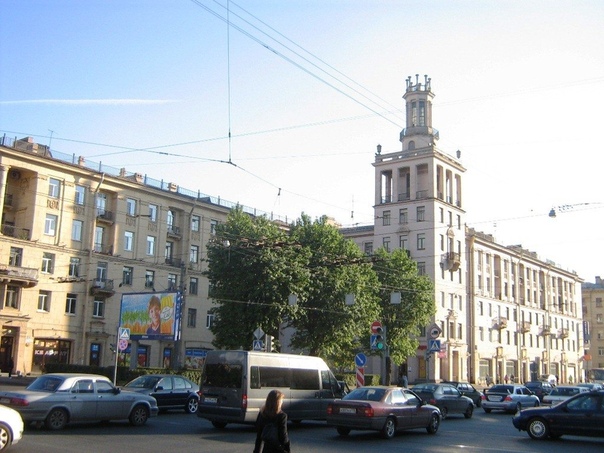 СПБ, Не агенство! от собственника! Сдается комната в двухкомнатной просторной квартире, на проспекте Стачек, между станциями метро Нарвская и Кировский завод. До метро 5мин на транспорте или 10 минут пешком.,до центра 15 минут на маршрутке, Рядом множество магазинов,сбербанк, через дорогу большой парк. очень тихий и уютный район. потолки 3 метра, в комнате есть шкаф, стол, стулья, раскладное кресло. и.т.д. В квартире стоит газовая колонка, есть плита, стиральная машинка, микроволновка. В соседней комнате живет очень хорошая молодая пара. Комната сдается для одного молодого человека или девушки. <br>Стоимость аренды 12тр(ку включены)+свет+интернет+залог(можно разбить) <br>Звонить можно с 10 до 22 <br>8 (964) 376-35-12 - фото Фото: СПБ, Не агенство! от собственника! Сдается комната в двухкомнатной просторной квартире, на проспекте Стачек, между станциями метро Нарвская и Кировский завод. До метро 5мин на транспорте или 10 минут пешком.,до центра 15 минут на маршрутке, Рядом множество магазинов,сбербанк, через дорогу большой парк. очень тихий и уютный район. потолки 3 метра, в комнате есть шкаф, стол, стулья, раскладное кресло. и.т.д. В квартире стоит газовая колонка, есть плита, стиральная машинка, микроволновка. В соседней комнате живет очень хорошая молодая пара. Комната сдается для одного молодого человека или девушки. <br>Стоимость аренды 12тр(ку включены)+свет+интернет+залог(можно разбить) <br>Звонить можно с 10 до 22 <br>8 (964) 376-35-12