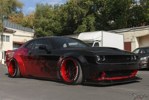 Dodge Challenger SRT Hellcat 2016