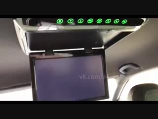 Мониторы на потолок, usb и карты памяти имеется