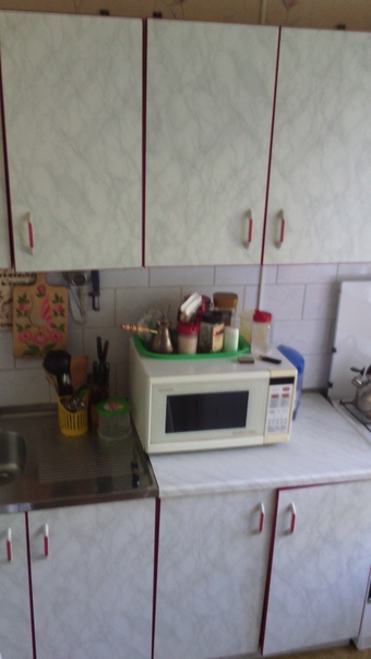Метро Нагатинская <br>От собственника, без депозита. <br>9.000 руб ( вместе с коммуналкой). <br>Сдам часть комнаты женщине русской, возраст 30-50 лет, без вредных привычек. Платежеспособной, работающую графиком 5/2(суббота, воскресенье выходные) . Квартира находится в пошаговой доступности от метро (10-12 мин.)Очень теплая, уютная, комнаты изолированы. Есть все для комфортного проживания: Холодильник, телефон, стиральная машина,застекленный балкон.Рядом с домом магазины Пятерочка, Дикси, Перекток. <br>Сдается с 1 февраля. <br>Звоните 8-910-449-49-21Юлия - фото Фото: Метро Нагатинская <br>От собственника, без депозита. <br>9.000 руб ( вместе с коммуналкой). <br>Сдам часть комнаты женщине русской, возраст 30-50 лет, без вредных привычек. Платежеспособной, работающую графиком 5/2(суббота, воскресенье выходные) . Квартира находится в пошаговой доступности от метро (10-12 мин.)Очень теплая, уютная, комнаты изолированы. Есть все для комфортного проживания: Холодильник, телефон, стиральная машина,застекленный балкон.Рядом с домом магазины Пятерочка, Дикси, Перекток. <br>Сдается с 1 февраля. <br>Звоните 8-910-449-49-21Юлия