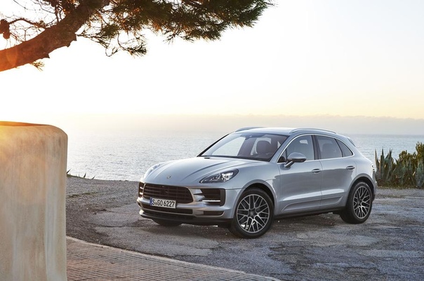 До России добрался обновленный Porsche Macan S. В семействе обновленного Porsche Macan появилась версия Macan S c турбированным двигателем V6. Новинка предлагается с полным приводом,