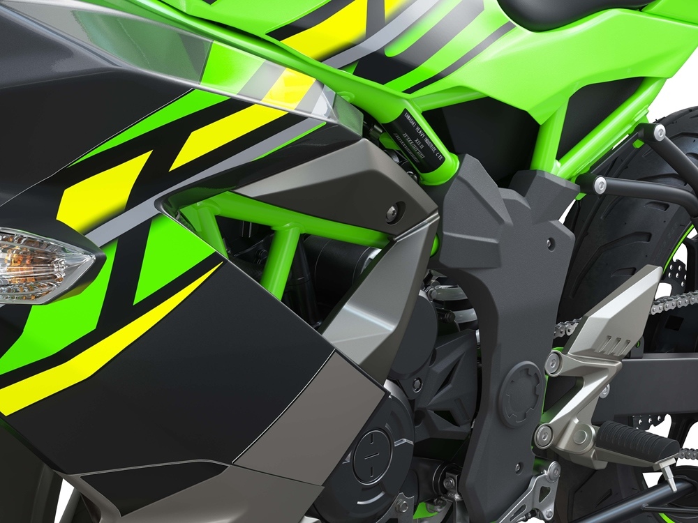 Малокубатурный спортбайк Kawasaki Ninja 125 2019