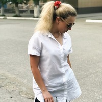 Женя Любимова