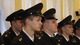 Торжественная церемония награждения курсантов, участвовавших в учебном плавании на паруснике «Мир»