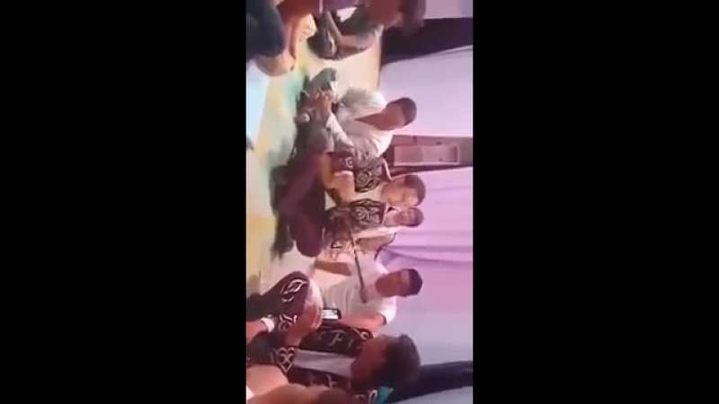сұмдық ақын , ау дее 😄😄😂