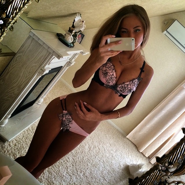 Young teen couple amateur homevideo