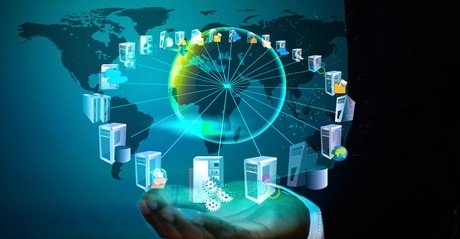 Фото: Зарегистрирован первый ДДУ с применением технологии блокчейн <br>Пилотный блокчейн-проект по запущен в Ленобласти Росреестром совместно с АИЖК и Внешэкономбанком.<br><br>Первый договор в рамках нового проекта уже заключен. Взнос застройщика по ДДУ отражен в блокчейн-сервисе для последующего резервирования и списания на компенсационный счет Фонда денежных средств застройщика. <br>Применение технологии блокчейн в рамках взаимодействия Фонда и Росреестра позволяет всем участникам проекта иметь доступ к актуальной информации по процессу регистрации каждого ДДУ. Кроме того, исключена возможность рассинхронизации информационных систем Росреестра и Фонда, осуществлена возможность локальной работы с полными данными при отсутствии связи между Росреестром и Фондом, исключен риск несанкционированной корректировки данных в информационных системах.