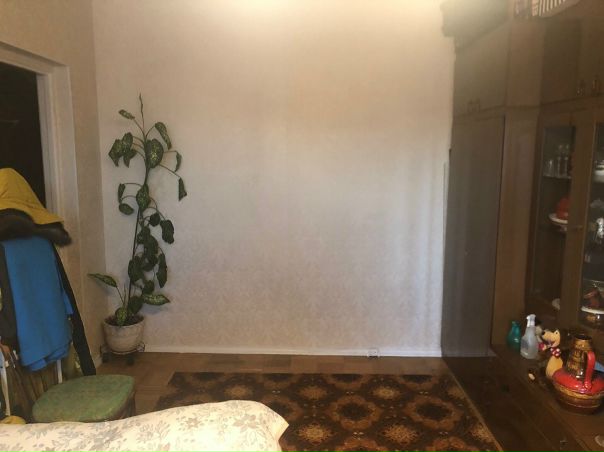 Подселение в комнату (20 кв/м) на длительный срок в 2-х комнатную квартиру в 15 мин пешком от метро Ясенево. Общая площадь квартиры 56 кв/м. Проживание вместе с женщиной 60 лет. Она весь день на работе и приходит домой только поздно вечером. Не конфликтная, добрая и отзывчивая. В квартире есть вся необходимая мебель для проживания. Санузел раздельный, ванная комната в плитке. Кухня 9 кв/м. Есть микроволновка, электроплита, чайник и мультиварка. В квартире есть интернет и центральное ТВ. Рассматривают только одну женщину, без животных. Стоимость 10 000 руб./мес + вода и электричество по счетчикам + депозит 10 000 руб (обсуждается при встрече и возвращается обратно при выезде). Срочно.<br>8 916 850-10-27 <br><br> - фото Фото: Подселение в комнату (20 кв/м) на длительный срок в 2-х комнатную квартиру в 15 мин пешком от метро Ясенево. Общая площадь квартиры 56 кв/м. Проживание вместе с женщиной 60 лет. Она весь день на работе и приходит домой только поздно вечером. Не конфликтная, добрая и отзывчивая. В квартире есть вся необходимая мебель для проживания. Санузел раздельный, ванная комната в плитке. Кухня 9 кв/м. Есть микроволновка, электроплита, чайник и мультиварка. В квартире есть интернет и центральное ТВ. Рассматривают только одну женщину, без животных. Стоимость 10 000 руб./мес + вода и электричество по счетчикам + депозит 10 000 руб (обсуждается при встрече и возвращается обратно при выезде). Срочно.<br>8 916 850-10-27 <br><br>