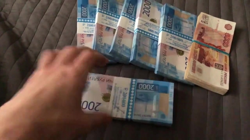 Дали новенькими