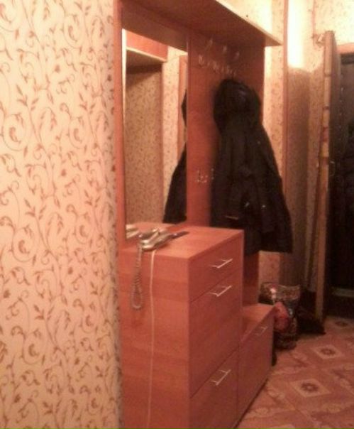 Фото: Сдам комнату в 2-х комн. кв., м. ШОССЕ ИНТУЗИАСТОВ, 12 минут пешком до метро; <br>Хороший ремонт, есть все необходимое: плита, холодильник, стиральная машина, утюг и т.д. Район замечательный. В соседях арендаторы, проживание без собственников. <br>ЗАСЕЛЕНИЕ БЕЗ ЗАЛОГА, ВСЕ ВКЛЮЧЕНО В СУММУ: 16000 (электроэнергия, вода, Wi-Fi) <br>ЗВОНИТЕ: 8 909 645 47 96 (С 10:00 ДО 22:00) или ПИШИТЕ, ИРИНА